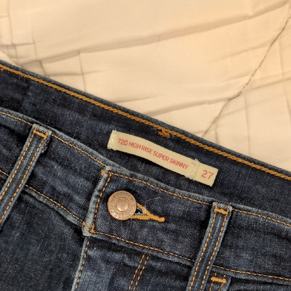 Levi's High Rise Super Skinny Jeans - Dark Blue